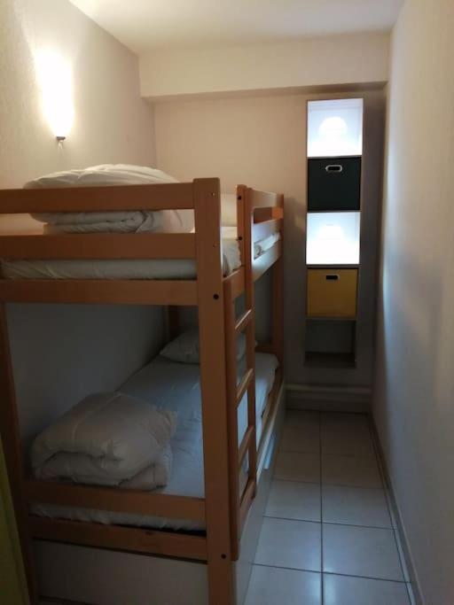 Le Soleil D Eugenie Appartement Dans Residence Avec Piscine Commune Pres De Carcassonne Olonzac المظهر الخارجي الصورة